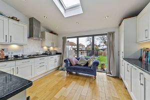 Kitchen- click for photo gallery
